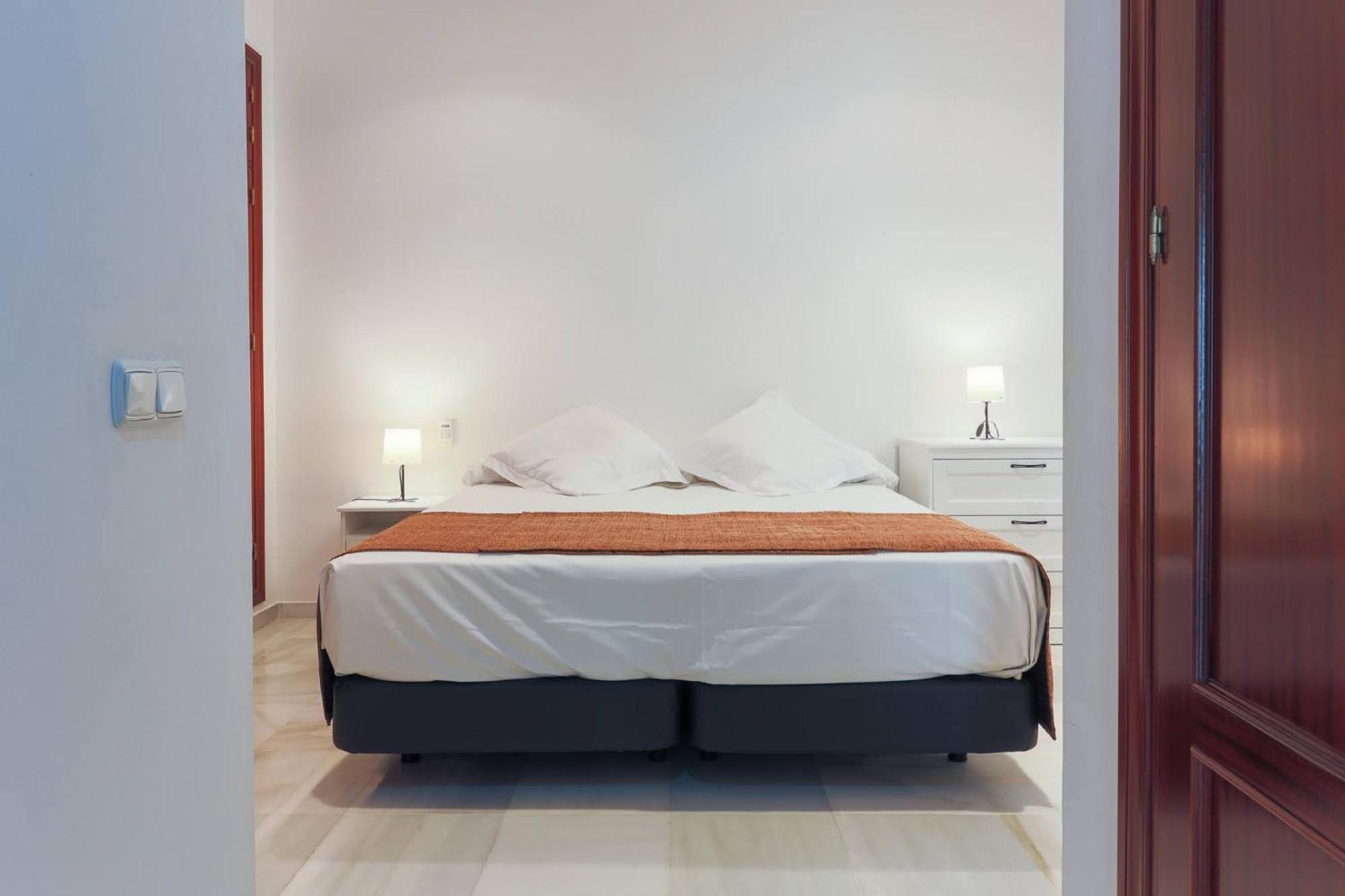 Apartamentos Los Cantaros El Puerto de Santa María Eksteriør billede